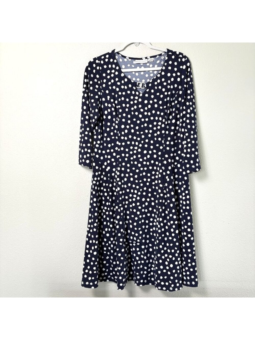 Susan‎ Graver Liquid Knit Dress Size S Blue White Dot Enamel Detail 3/4 Sleeve